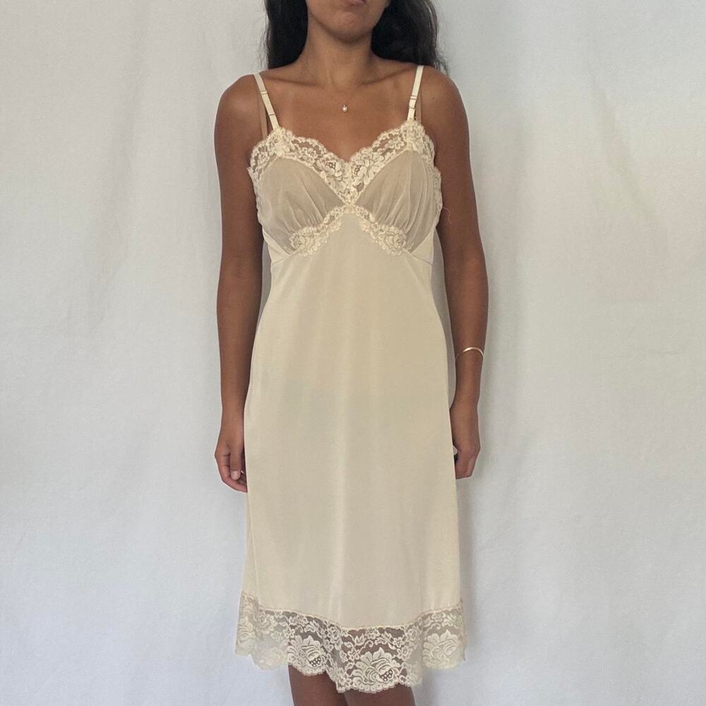 VTG Cream Slip Nightgown Midi Lace Floral Nylon Bridal